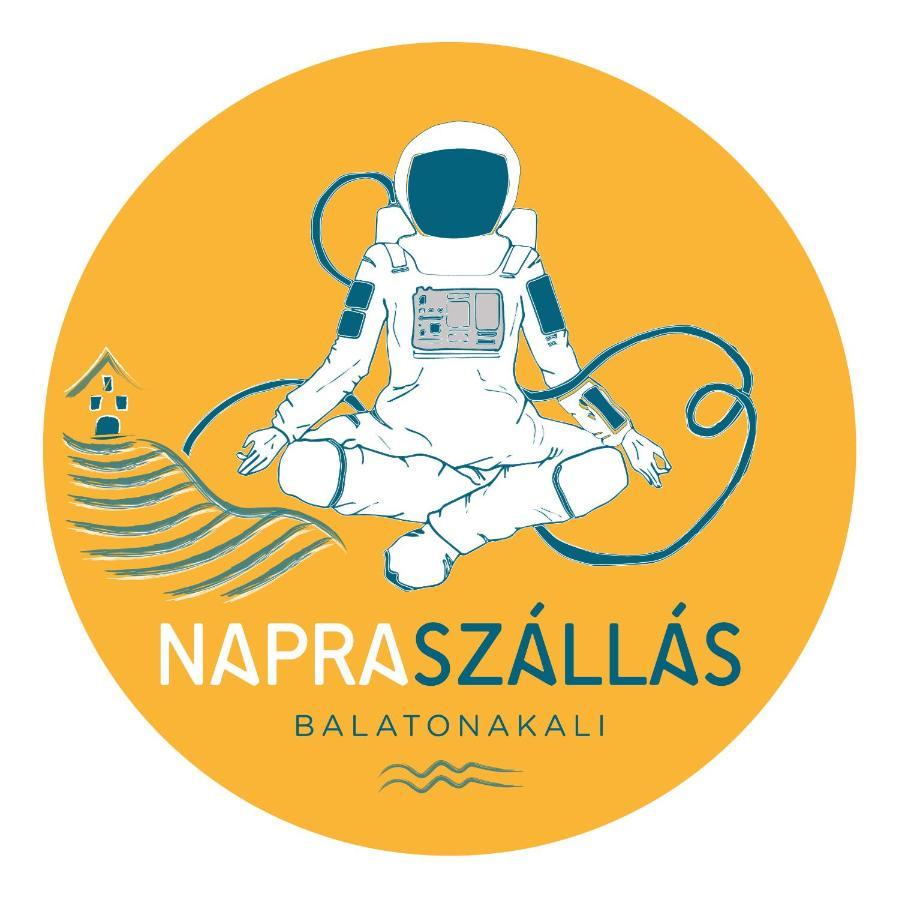 Napraszallas Vendeghaz Балатонакали Екстериор снимка